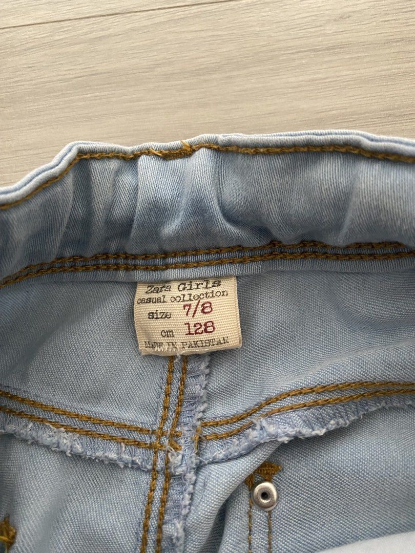 Zara Girls pants 7/8 (Category: Babies & Kids Fashion) located in Las Pinas. Submitted by sherylandmargaux (Listing ID 1471164928, Image 2). Description: .