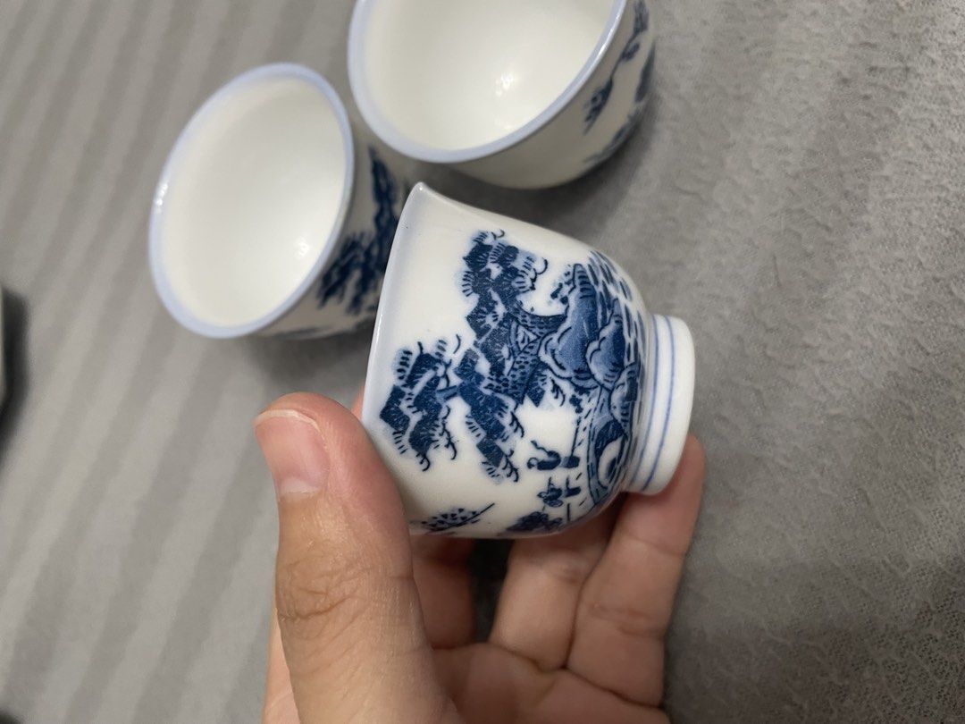 3 sake cups japan blue trees print (Category: Coffee & Tea Tableware) located in Paranaque City. Submitted by kashireadsbookstore (Listing ID 1471310405, Image 2). Description: .