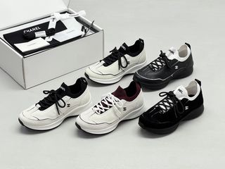 （分類：）位於 。 由 sasafashion058 提交（商品編號 1471390623，圖片 1）。簡介： 。
