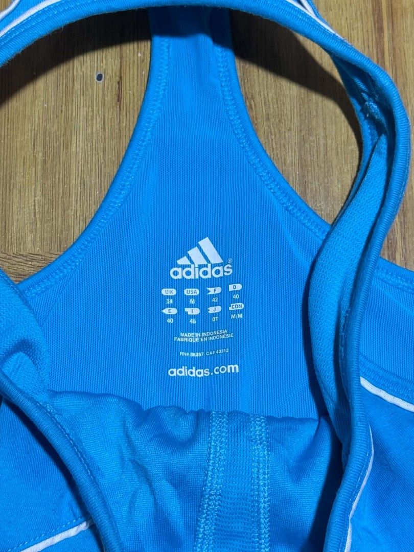 Adidas Women Top (Category: Activewear) located in Manila. Submitted by johnangelo27 (Listing ID 1471440466, Image 3). Description: .