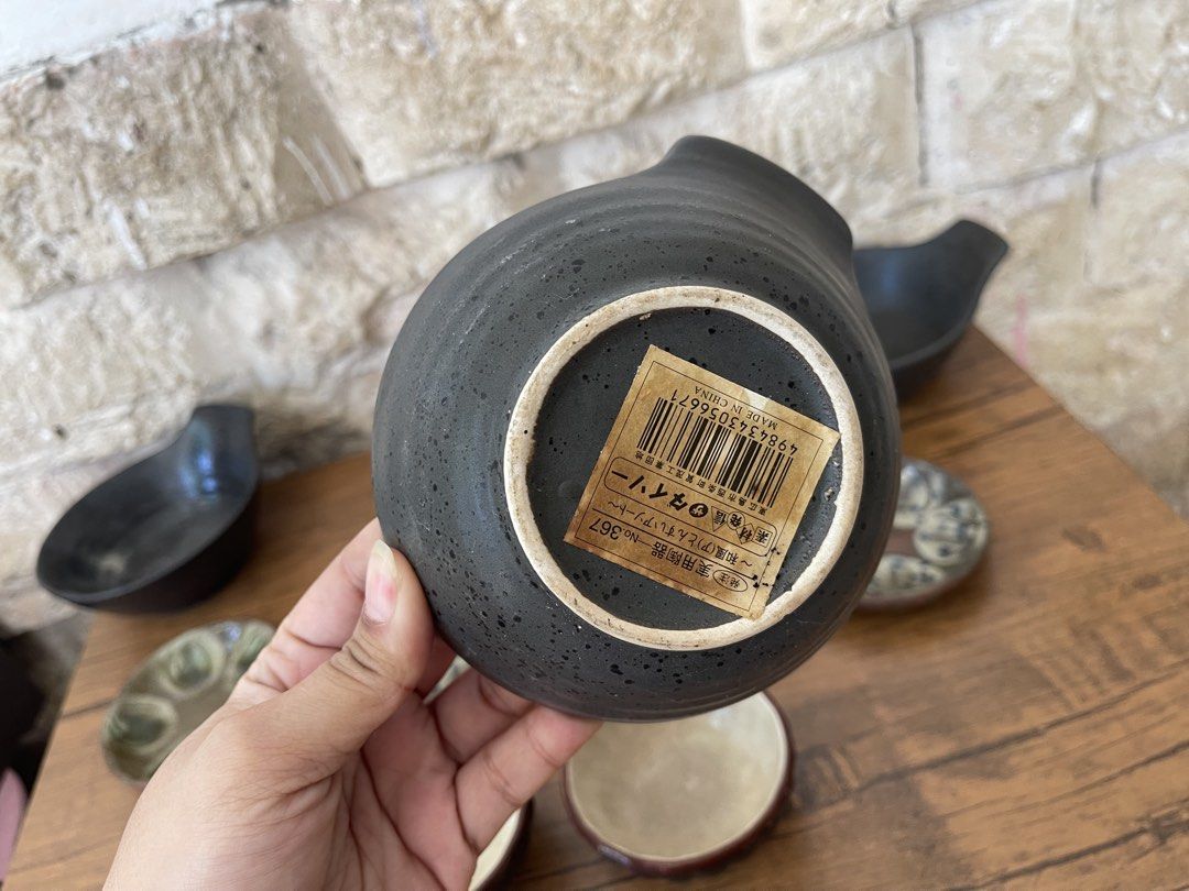 Asstd stoneware bowls/saucer (Category: Other Kitchenware & Tableware) located in San Fernando. Submitted by japansurpluselyu (Listing ID 1471301353, Image 2). Description: .