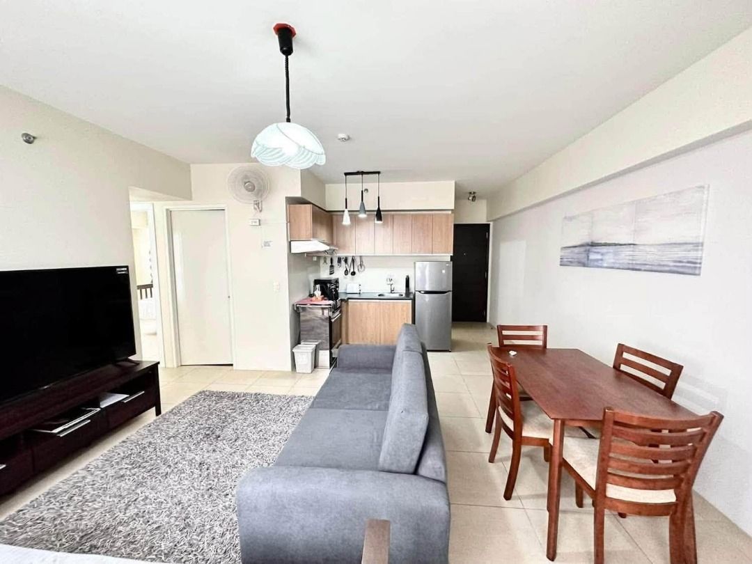Avida Verte 2BR 60K (Category: Apartments & Condos) located in Caloocan City. Submitted by aysalpha01 (Listing ID 1471361400, Image 3). Description: For rent Avida Verte 2BR 60K Fully Furnished Area: 62sqm Bedroom: 2 br Toilet and bath: 2 Monthly Rental: Php 60,000.