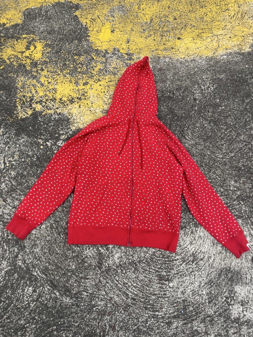 bapesta A bathing ape full zip nigo era(Authentic (Category: Luxury Apparel) located in Alegria. Submitted by deniseeee.21 (Listing ID 1471347738, Image 1). Description: Size large no flaws authentic.