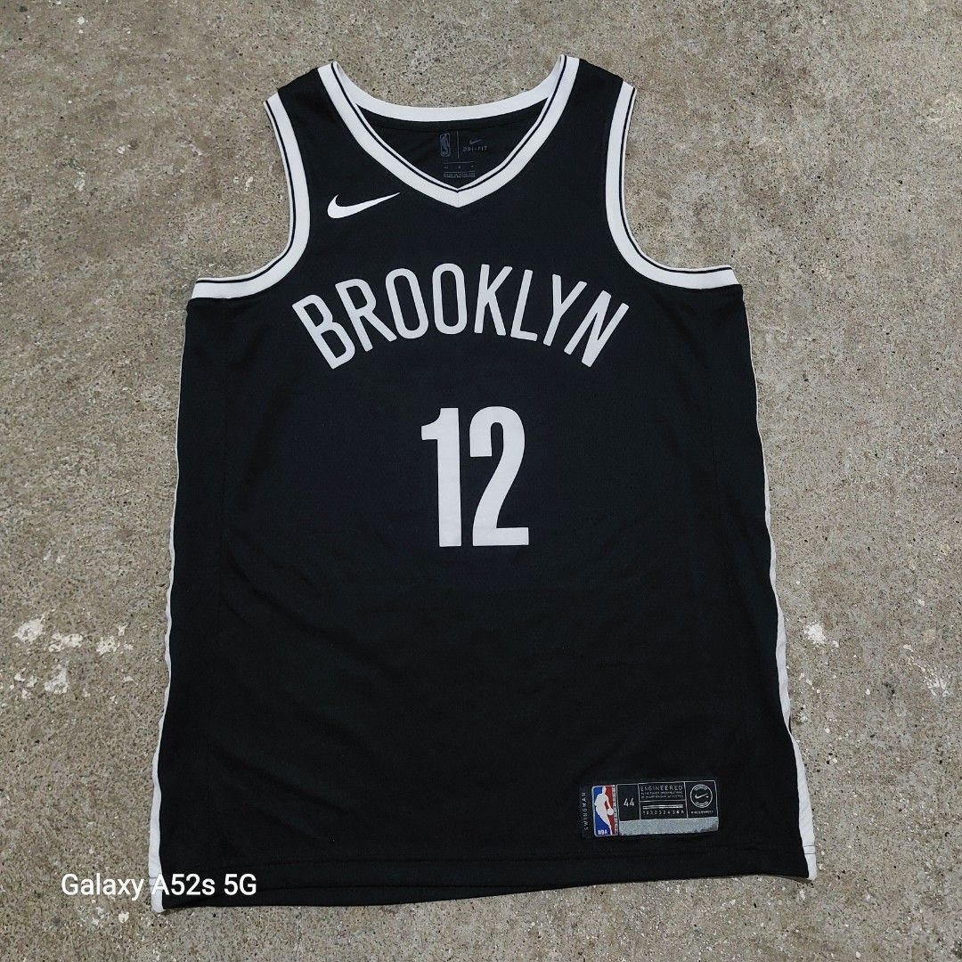 Brooklyn Nets Nike Swingman Jersey Size M (Category: Activewear) located in Manila. Submitted by hildafonac13322 (Listing ID 1471311119, Image 1). Description: - Team/Player: Brooklyn Nets, #12 - Brand/Tech: Nike Dri-FIT - Size: Medium (44) - Material: 100% recycled polyester (Made in Thailand) - Features: Swingman tag on bottom hem - Condition: Impeccable, clean inside and out.