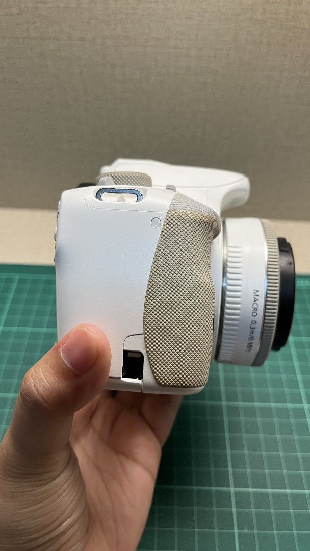 Canon EOS 100D White DSLR Camera with 40mm lens (Category: Cameras) located in Iligan City. Submitted by jadlgr (Listing ID 1471418027, Image 2). Description: FOR SALE: Canon EOS 100D body + Canon 40mm lens - Super compact and lightweight, perfect for everyday carry and travel - Good for beginners - Textured grip for secure handling Purchased in 2015 Fully functional No history of repair No issues Reason for selling: seldom used Inclusions: Box O