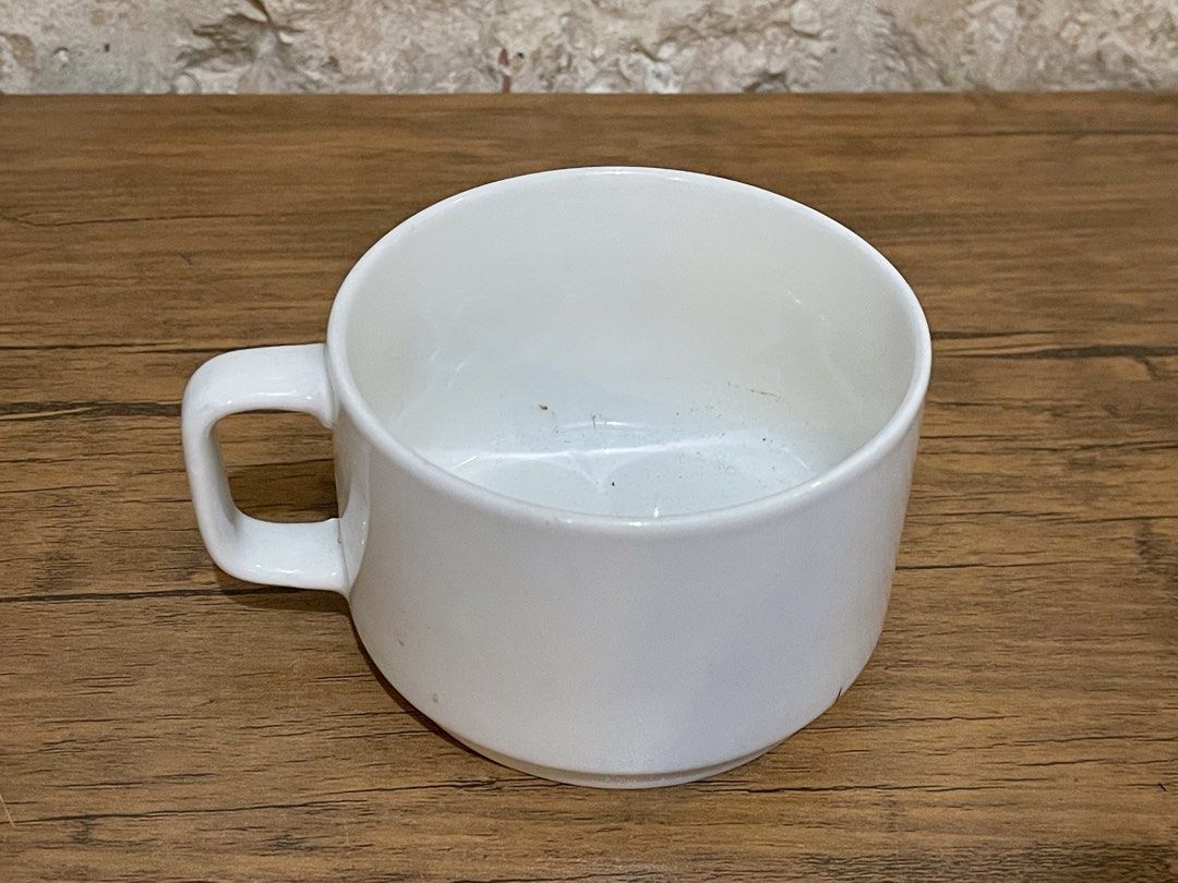 Coffee mug (Category: Coffee & Tea Tableware) located in San Fernando. Submitted by japansurpluselyu (Listing ID 1471301015, Image 2). Description: .