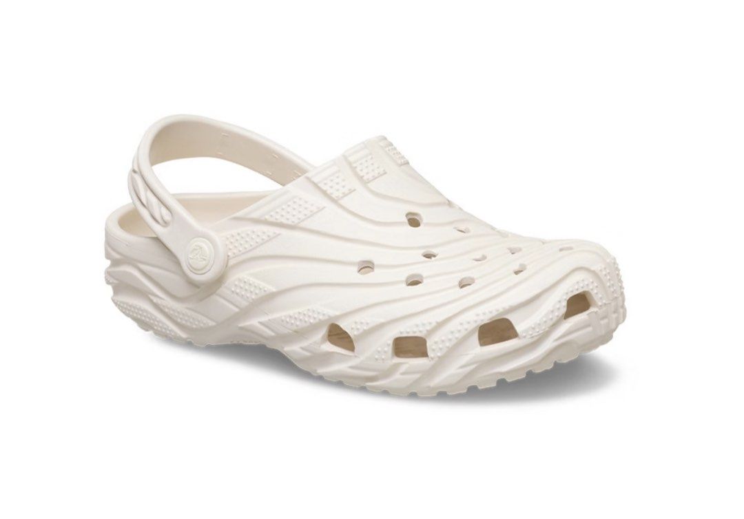 Crocs erosion clog UNISEX (Category: Slippers & Slides) located in Cainta. Submitted by j.c.v_68 (Listing ID 1471395234, Image 1). Description: 100% original/authentic 💯 Comes with tags, plastic & eco bag *pre-order Sizes: 6/7/8/9/10/11/12/13 men & 8/9/10/11/12 women Color: summit white.