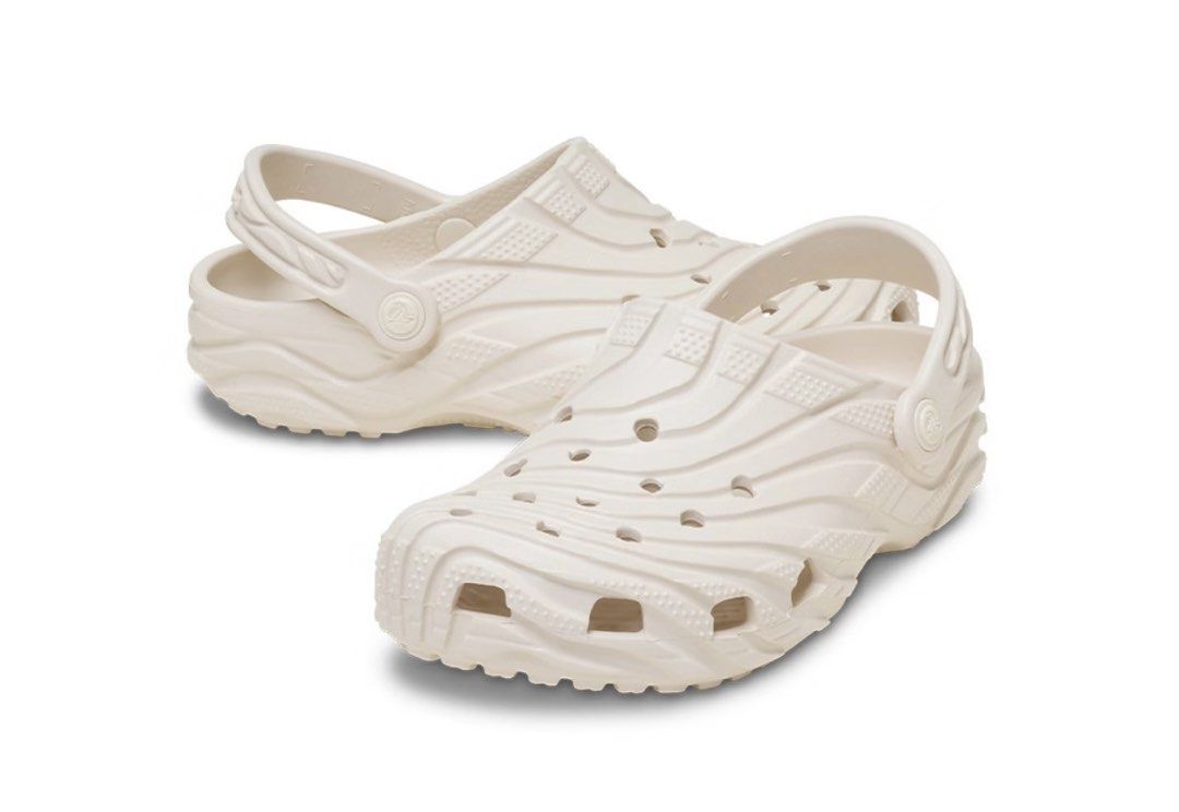Crocs erosion clog UNISEX (Category: Slippers & Slides) located in Cainta. Submitted by j.c.v_68 (Listing ID 1471395234, Image 3). Description: 100% original/authentic 💯 Comes with tags, plastic & eco bag *pre-order Sizes: 6/7/8/9/10/11/12/13 men & 8/9/10/11/12 women Color: summit white.
