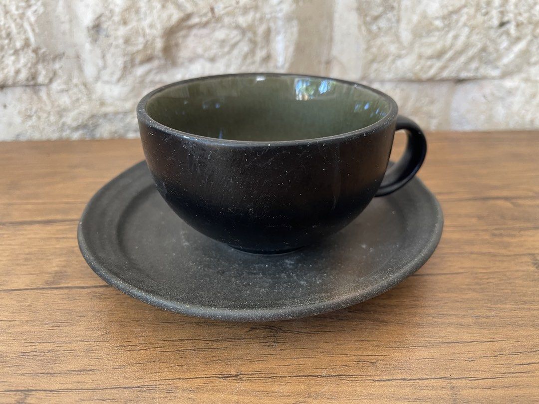 cup & saucer stoneware (Category: Coffee & Tea Tableware) located in San Fernando. Submitted by dntjapansurpluselyu (Listing ID 1471300486, Image 1). Description: .
