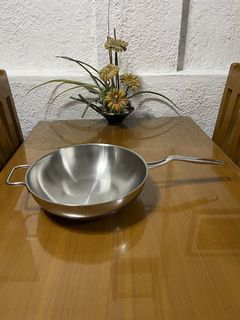 (Category: ) located in . Submitted by doublelkitchenwares (Listing ID 1471397059, Image 1). Description: .