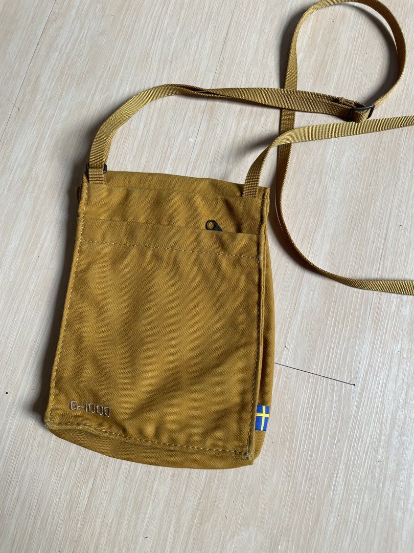Fjallraven Pocket shoulder bag (Category: Activewear) located in Taguig. Submitted by _curatedfits (Listing ID 1471374928, Image 3). Description: Fjallraven Pocket shoulder bag No flaws Just need wash - 800 Dm! .