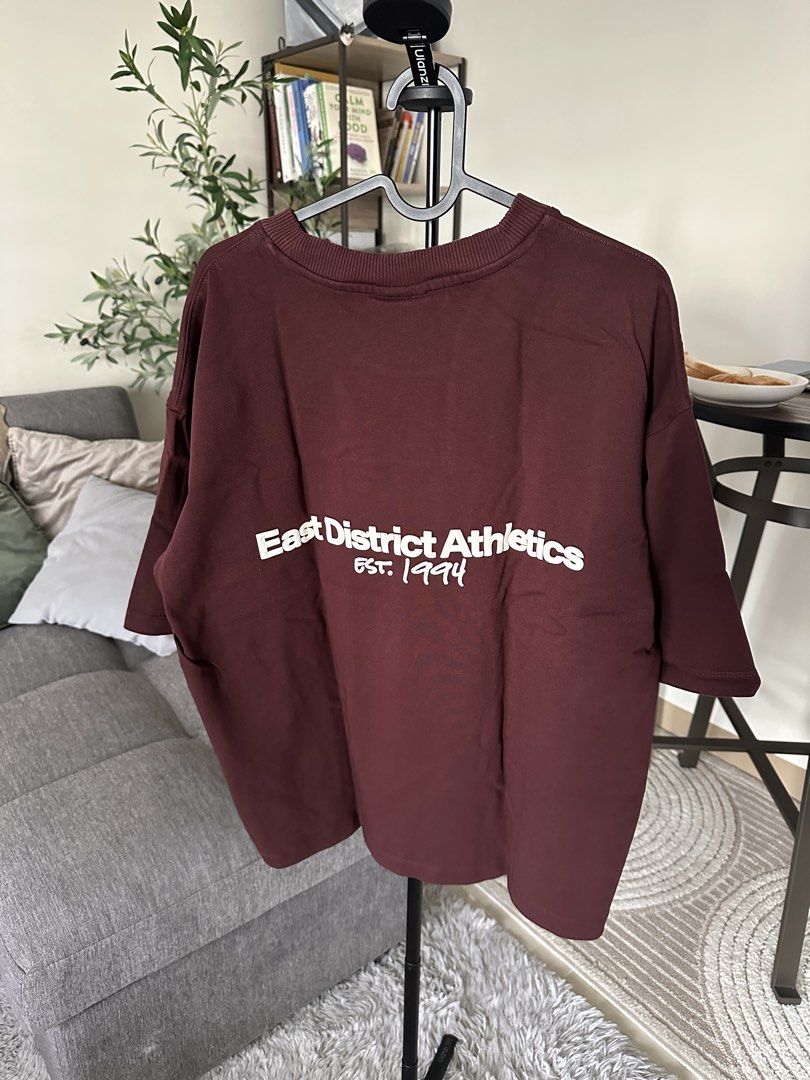 H&M (Category: Tshirts & Polo Shirts ) located in Quezon City. Submitted by manhattanthings (Listing ID 1471312751, Image 3). Description: H&M Oversized (Large) Used once RFS: Declutter Buy 2, Get 5% Discount Buy 4, Get 10% Discount.