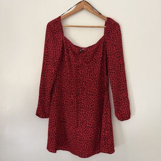 (Category: ) located in . Submitted by faveactivewear (Listing ID 1471320848, Image 1). Description: .