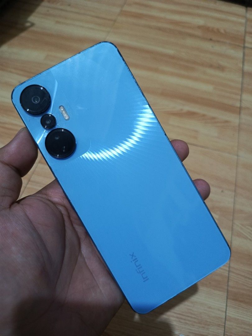 INFINIX HOT 20S 128GB (Category: Android) located in Caloocan City. Submitted by fitsbe2clean (Listing ID 1471331809, Image 3). Description: INFINIX HOT 20S 8GB+3GB RAM ✅ 128GB INTERNAL STORAGE ✅ 5000 MAH BATTERY 🔋 FACE UNLOCK 🔓 ALL WORKING ✅ minor issue: scratch and dents (normal sa used phone) UNIT ONLY ₱3500 📍Santa Quiteria Caloocan .