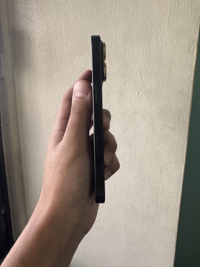 iPhone 16 Pro 128gb (Category: iPhone 16 Series) located in San Juan City. Submitted by amerillee (Listing ID 1471406885, Image 3). Description: FOR SALE ✅ iPhone 16 Pro ✅ No issue/No Repair ✅ 128gb Storage ✅ Color: Black Titanium ✅ Battery Health: 91% ✅ NTC Variant ✅ Openline ✅ Unli Reset is okay ✅ 3u tools is okay comes with original cable, case, and installed lens protector Trade price is higher than selling price 36,500 only! 📍MEET UP: San J
