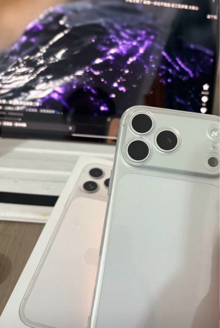 Iphone 17 Pro Max in Silver (Category: iPhone 17 Series) located in Pasig City. Submitted by yangstudios (Listing ID 1471453481, Image 2). Description: !! not apple - from Singapore - 256gb with dual sim no issues - 100% battery health - A19 pro chip - comes with the box, charging cord friend bought this when he lost his iphone. found it a couple of days later .