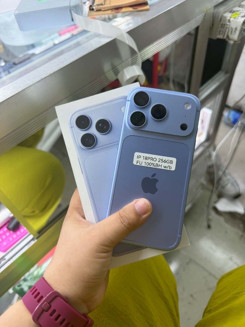 Iphone 18 Pro 256gb 100bh FU No issue (Category: iPhone 18 Series) located in San Juan City. Submitted by keannagadgetph (Listing ID 1471318889, Image 1). Description: Available for today's. IPhone 18pro 256gb 100% bh Factory unlock Makinis Free case temp and box hk approved Accepting swap / Trade in / installment / walk in For fast transaction 09777177470 look for alyanna Fb page : javeds gadget shop.