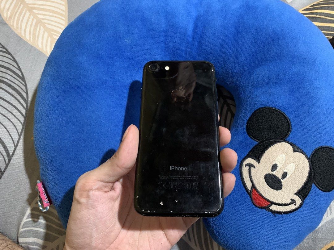 Iphone 7 128gb FU (Category: Others) located in Muntinlupa City. Submitted by dreaaagandaaa (Listing ID 1471382119, Image 2). Description: All working 86 Battery health with case.