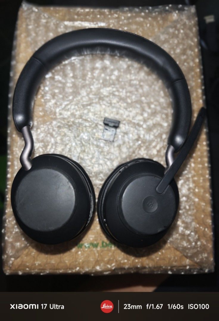 Jabra Evolve 2 65 Wireless Bluetooth Headphones with dongle (Category: Headphones & Headsets) located in Manila. Submitted by simonchkies (Listing ID 1471299541, Image 1). Description: Selling this Jabra Evolve 2 65 Wireless Bluetooth headphones with USB dongle. Best for MS Teams and Zoom Meetings. 85% smooth, may mga dents and ung earpads, check pics. all working, unit and usb dongle only. Type C charging siya. Meetups qt Bulacan, Trinoma, Cubao