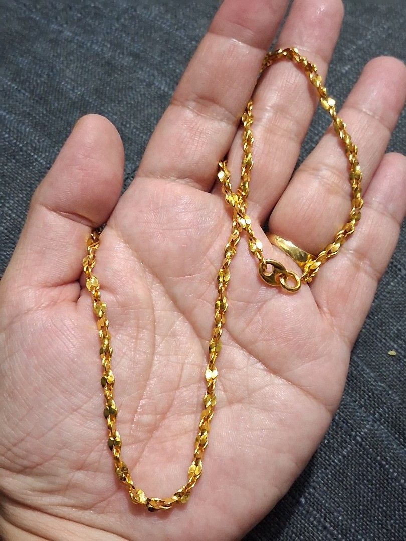 Japan Statement Necklace (Category: Necklaces) located in Las Pinas. Submitted by chariepadilla (Listing ID 1471375023, Image 1). Description: Size 18.