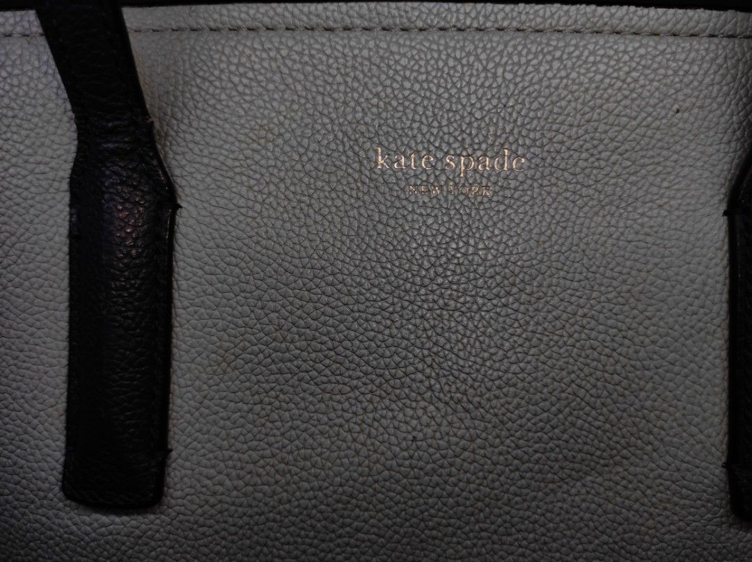 KATE SPADE TOTE BAG (AUTHENTIC) (Category: Luxury Bags & Wallets) located in Las Pinas. Submitted by jeusmanlangit (Listing ID 1471306486, Image 2). Description: DETAILS AT ISSUE NASA PICTURE NA 1460 PESOS LANG DM📍📩.