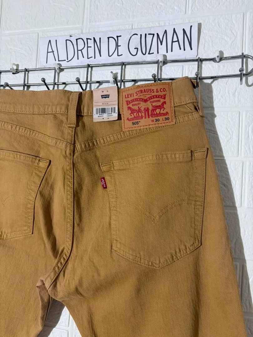 Levis 505 khaki (Category: Jeans) located in Arayat. Submitted by hdendoy13784 (Listing ID 1471319636, Image 1). Description: ‼️Brand new Original ‼️ 505 straight cut Stretch Size 30 Length 39 Hem 8 ₱2,300 plus shipping Available COD basta meron downpayment Pm for more details Location: San agustin sur,Arayat, Pampanga Unli vouch! Can do Videocall for fast and safe transaction Courier: J&T and flash express #levis.
