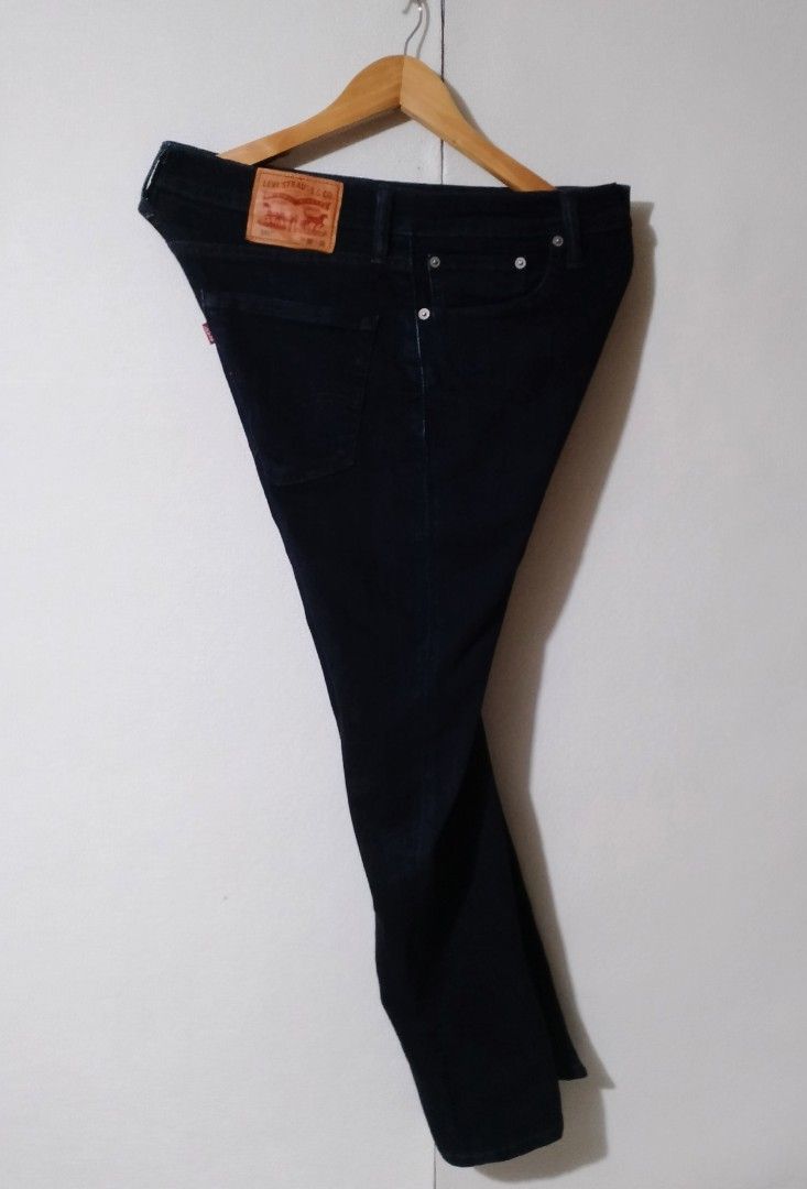 Levis 511 (Category: Jeans) located in Iligan City. Submitted by jh_pr0 (Listing ID 1471306023, Image 1). Description: Lèvîs 511 Brandnew condi (hangtag nlang kulang) Waist: 32 on tag fit til 33 actual tape Length: 40" Hem: 7" Color rate: 10/10 No issue Mine: 1500+sf.