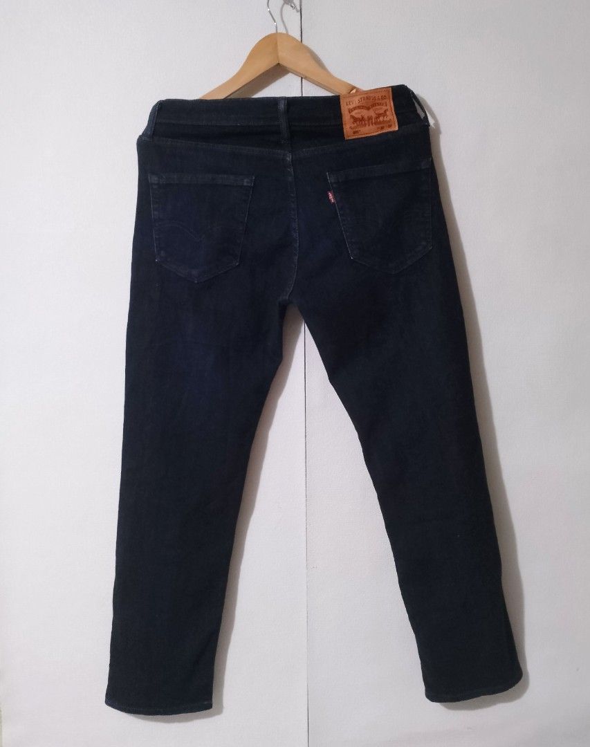 Levis 511 (Category: Jeans) located in Iligan City. Submitted by jh_pr0 (Listing ID 1471306023, Image 3). Description: Lèvîs 511 Brandnew condi (hangtag nlang kulang) Waist: 32 on tag fit til 33 actual tape Length: 40" Hem: 7" Color rate: 10/10 No issue Mine: 1500+sf.
