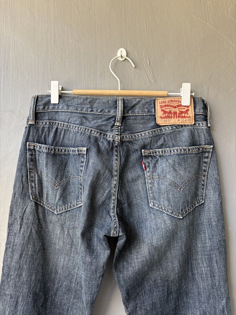 Levis 511 Pants (Category: Jeans) located in Calamba. Submitted by manila.fits (Listing ID 1471332105, Image 3). Description: Levis 511 Pants Waist 30-32 Length 40 Leg opening 7 As new No issue.