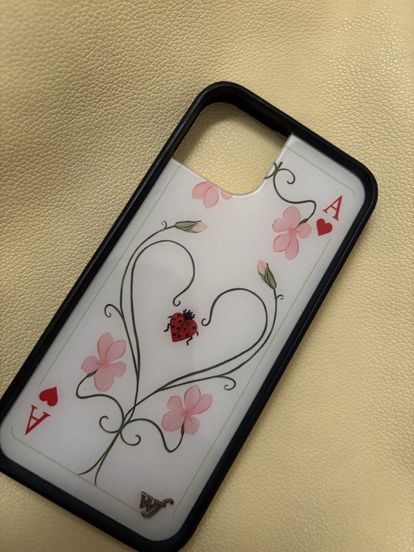 Lila Moss wildflower phone case (Category: Cases & Sleeves) located in Manila. Submitted by luckiachai (Listing ID 1471345417, Image 1). Description: .