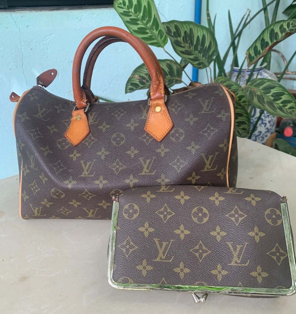 Louis Vuitton Monogram Speedy Handbag and Pouch (Category: Luxury Bags & Wallets) located in Cagayan de Oro. Submitted by nadittelop78337 (Listing ID 1471391367, Image 1). Description: - Authentic Louis Vuitton monogram canvas handbag with matching kiss-lock clutch pouch - Iconic brown coated canvas paired with dark brown leather handles and gold-tone hardware - Secure zipper closure leading to a spacious fabric-lined interior with LV Paris stamp