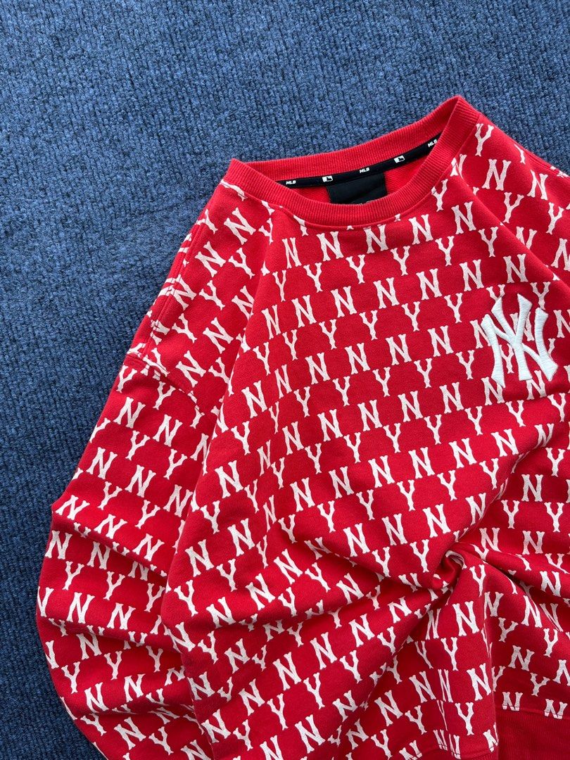 MLB AOP Sweatshirt (Category: Coats, Jackets and Outerwear) located in Manila. Submitted by thriftm.e (Listing ID 1471324109, Image 2). Description: Dimes (in inches) Length: 25 Width: 20 SMALL ON TAG Condition: 10/10 Color Rate: 10/10 Issue: None.