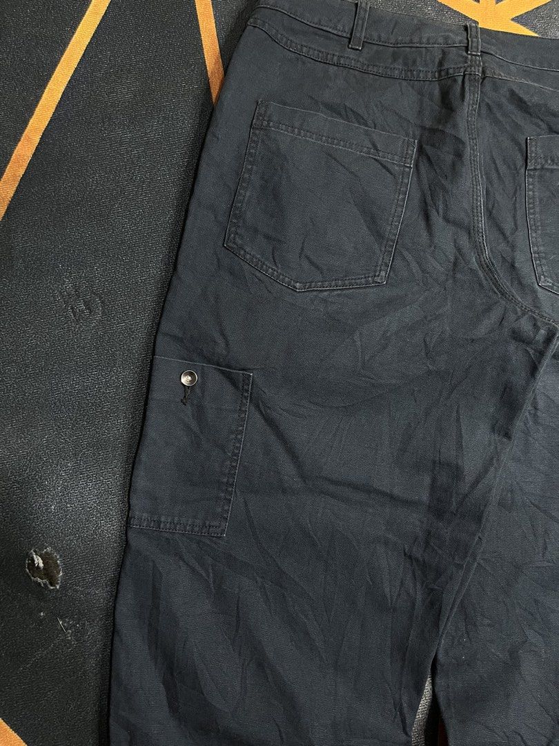 Nike Cargo Pants , Double Knee (Category: Activewear) located in Alaminos. Submitted by jikstocks (Listing ID 1471328467, Image 3). Description: Size 34 Excellent .