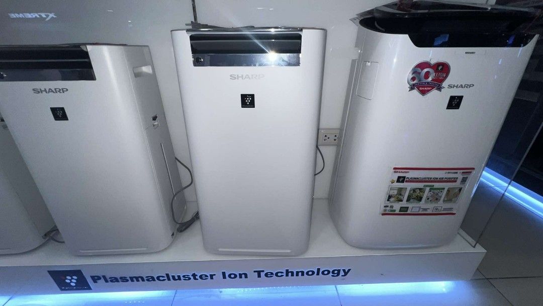 SHARP Air Purifier (Humidifier And Dehumidifier) (Category: Air Purifiers & Dehumidifiers) located in Makati City. Submitted by chuck_claros (Listing ID 1471297667, Image 2). Description: SHARP Air Purifier with Hepa Filter Dehumidifier And Humidifier ☑️Brand New Factory Sealed Unit With Official Sales Invoice And Warranty ◽(AIR PURIFIER) Fp S40p W (30 Sqm) - 11,490 " White " Fp S40p T (30 Sqm) - 11,490 " Black " Fp J80ep H (62 Sqm) - 20,490 " Bl