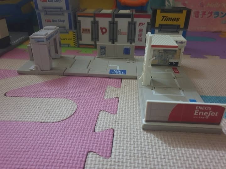 Takara tomy tomica stations (Category: Vintage Collectibles) located in Manila. Submitted by hamzakaram11510 (Listing ID 1471365918, Image 3). Description: 13 pieces available for take or piece really good condition and price.