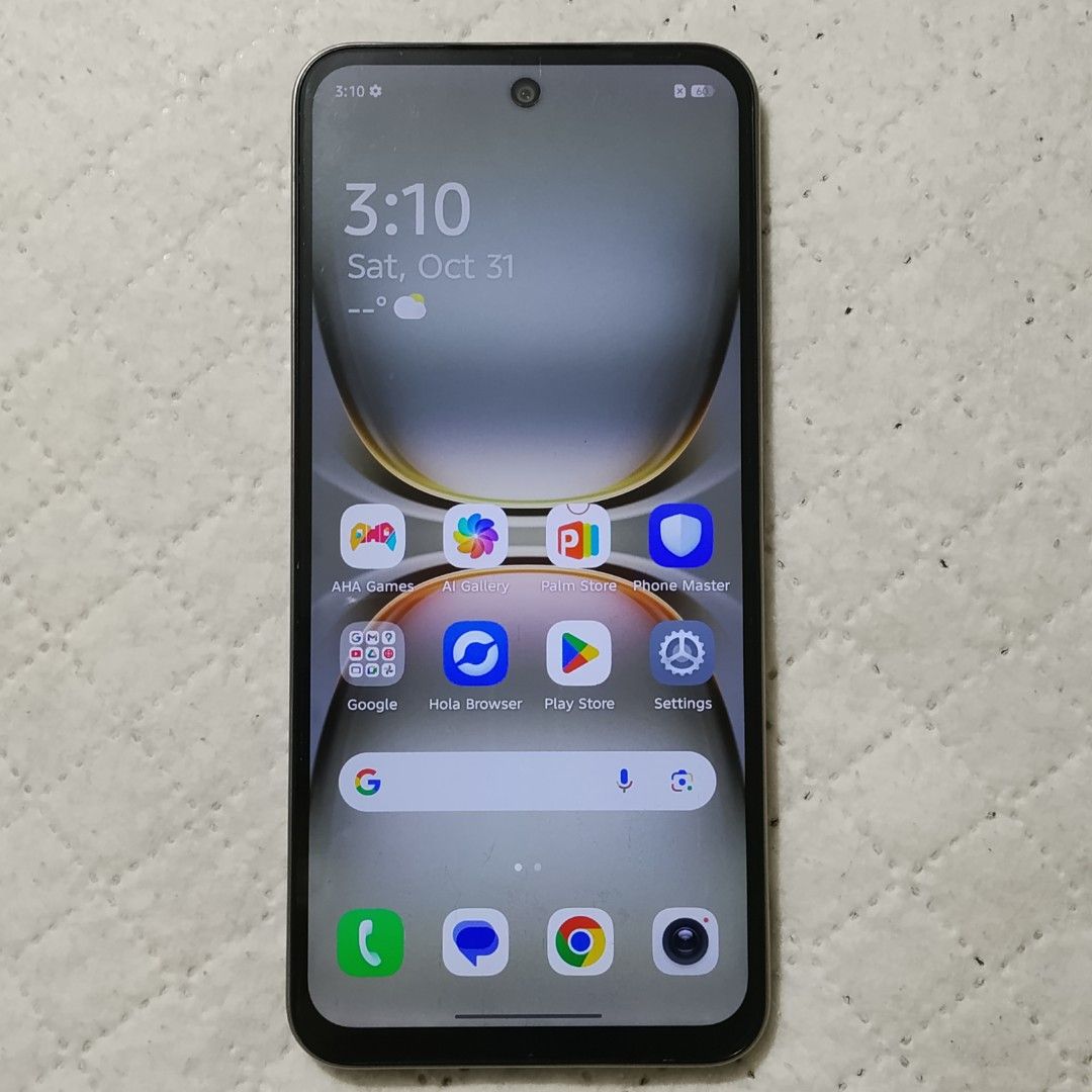 Tecno Spark 40C (Category: Android Others) located in Manila. Submitted by nostalgia_ (Listing ID 1471359075, Image 1). Description: RUSH SELLING‼️ *Lady owned *Issues: signs of use only *128/4 GB storage *Unit only *No history of repair or replacement of lcd *Fingerprint and facelock are working *Audio is loud & clear *Camera is working *With screen protector already.