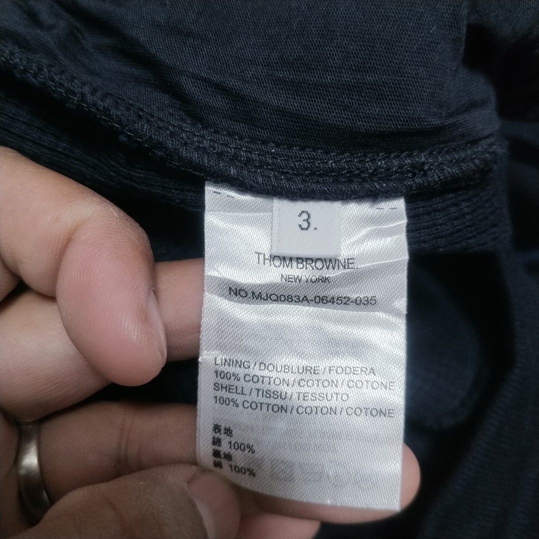 THOMBROWNE (Category: Joggers) located in Manila. Submitted by liljhayvillanueva (Listing ID 1471302124, Image 3). Description: THOMBROWNE SIZE 3 COLORATE 9.5/10 ISSUE X EXELENT CONDITION.