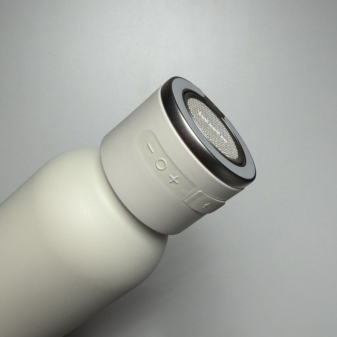 Tumbler Speaker (Category: Soundbars, Speakers & Amplifiers) located in Pasig City. Submitted by albert_0810 (Listing ID 1471322535, Image 2). Description: Brand New Tumblr Speaker.