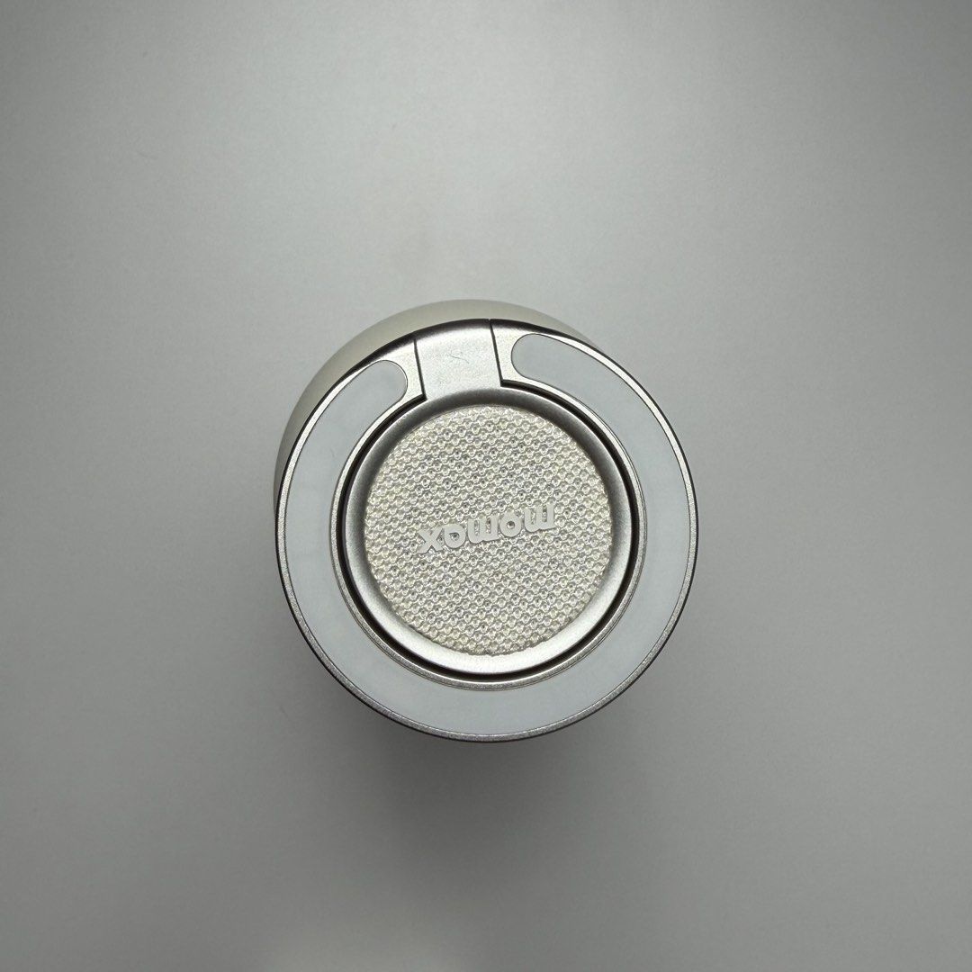 Tumbler Speaker (Category: Soundbars, Speakers & Amplifiers) located in Pasig City. Submitted by albert_0810 (Listing ID 1471322535, Image 3). Description: Brand New Tumblr Speaker.