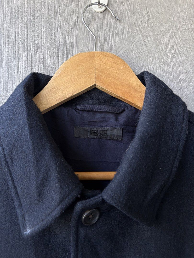 Uniqlo Over Shirt Jacket (Category: Coats, Jackets and Outerwear) located in Calamba. Submitted by manila.fits (Listing ID 1471330905, Image 2). Description: Uniqlo Over Shirt Jacket Medium Width 22 Length 27.5 In pristine condition Minimal lints.
