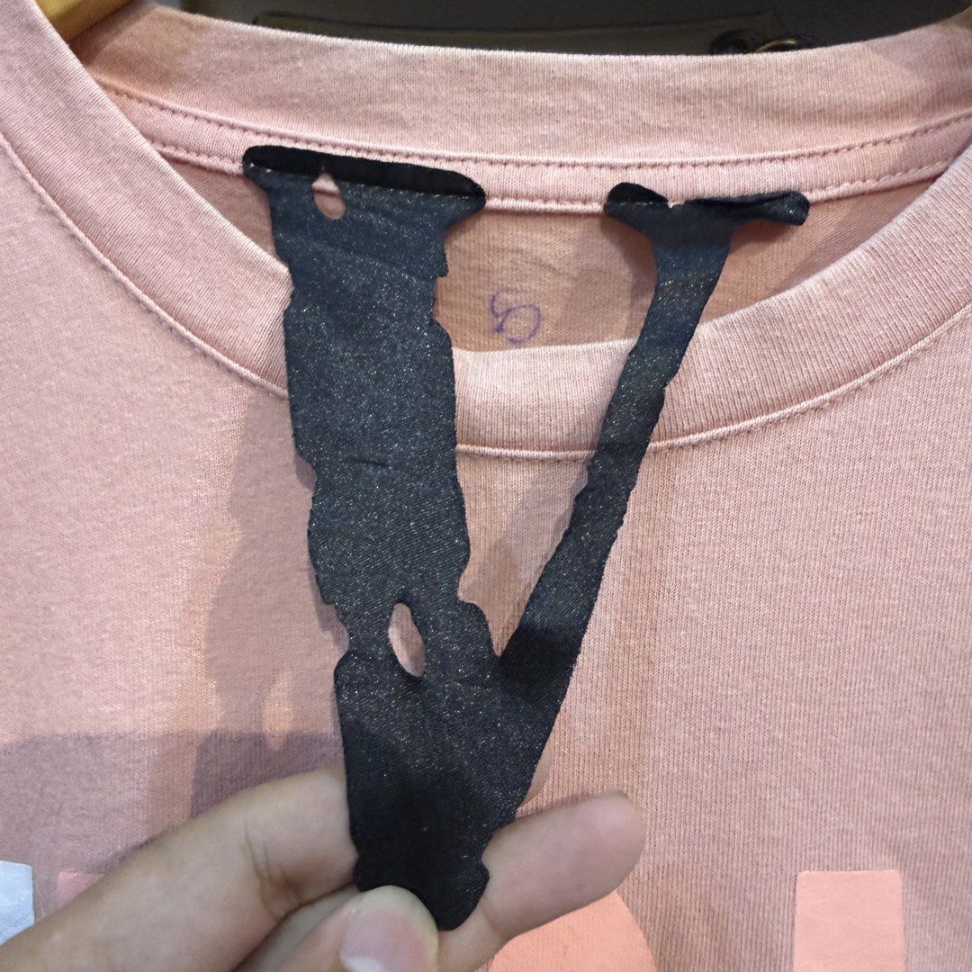 Vlone Pink T-Shirt (Category: Tshirts & Polo Shirts ) located in Manila. Submitted by carbungcoalex (Listing ID 1471306437, Image 3). Description: VLONE PINK SHIRT 20 by 26 Excellent Condition Complete tags 1200 CLAIM.