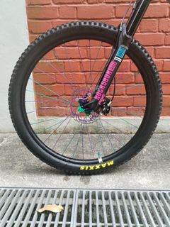 (Category: ) located in . Submitted by -king_bikes- (Listing ID 1471355985, Image 1). Description: .