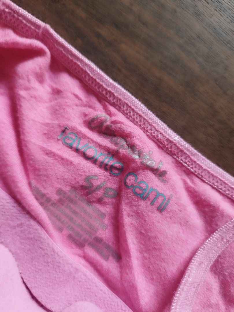 Y2k aeropostale cami top (Category: Sleeveless) located in Lingayen. Submitted by chic_00 (Listing ID 1471313786, Image 2). Description: aeropostale cami top with small embroidered logo on bottom size:small issue:minimal lints(removable).