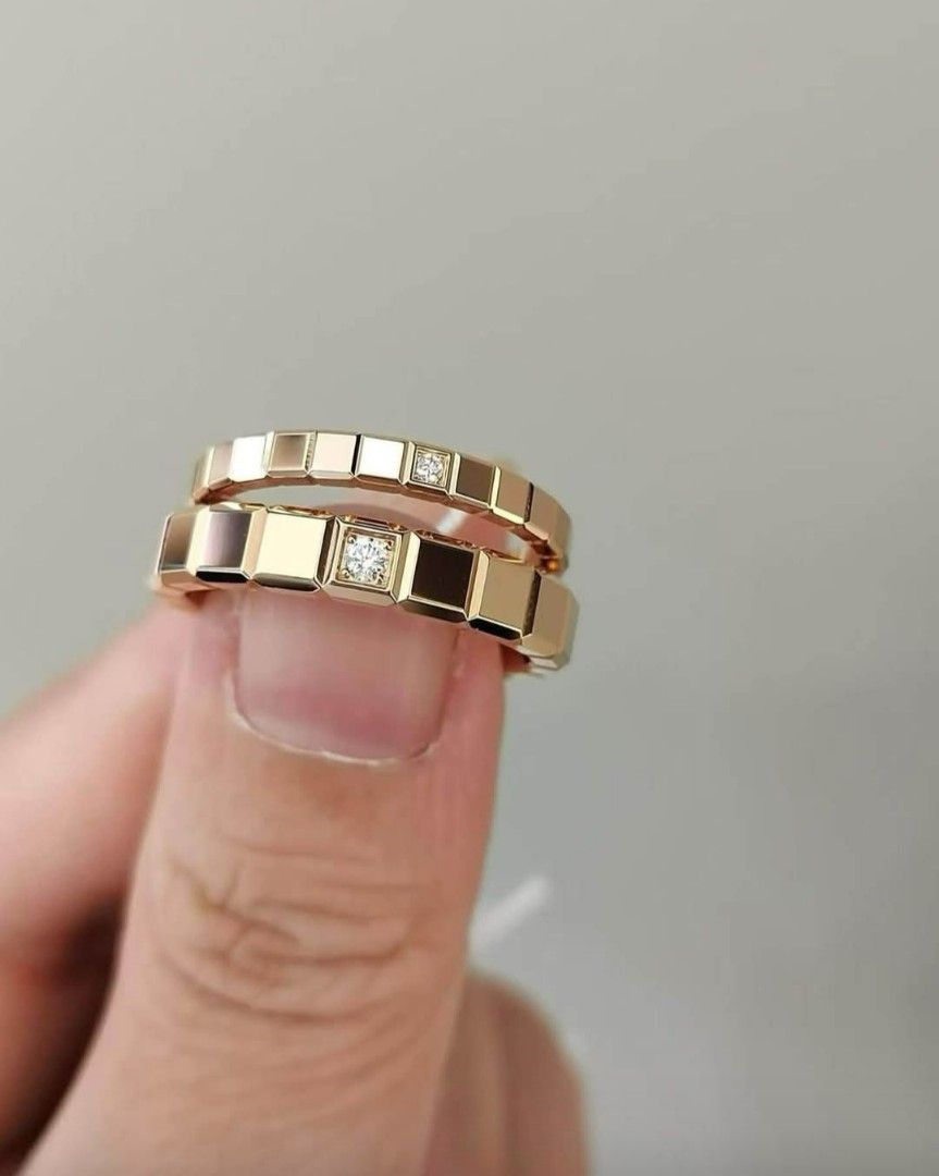 18karat diamond couple ring (Category: Rings) located in Malolos. Submitted by keenhorse_ef38ab (Listing ID 1465947654, Image 3). Description: 18karat gold Natural diamond VVS Clarity H color 7-10days arrival 50% downpayment PLS DM.FOR PRICE INQUIRIES.