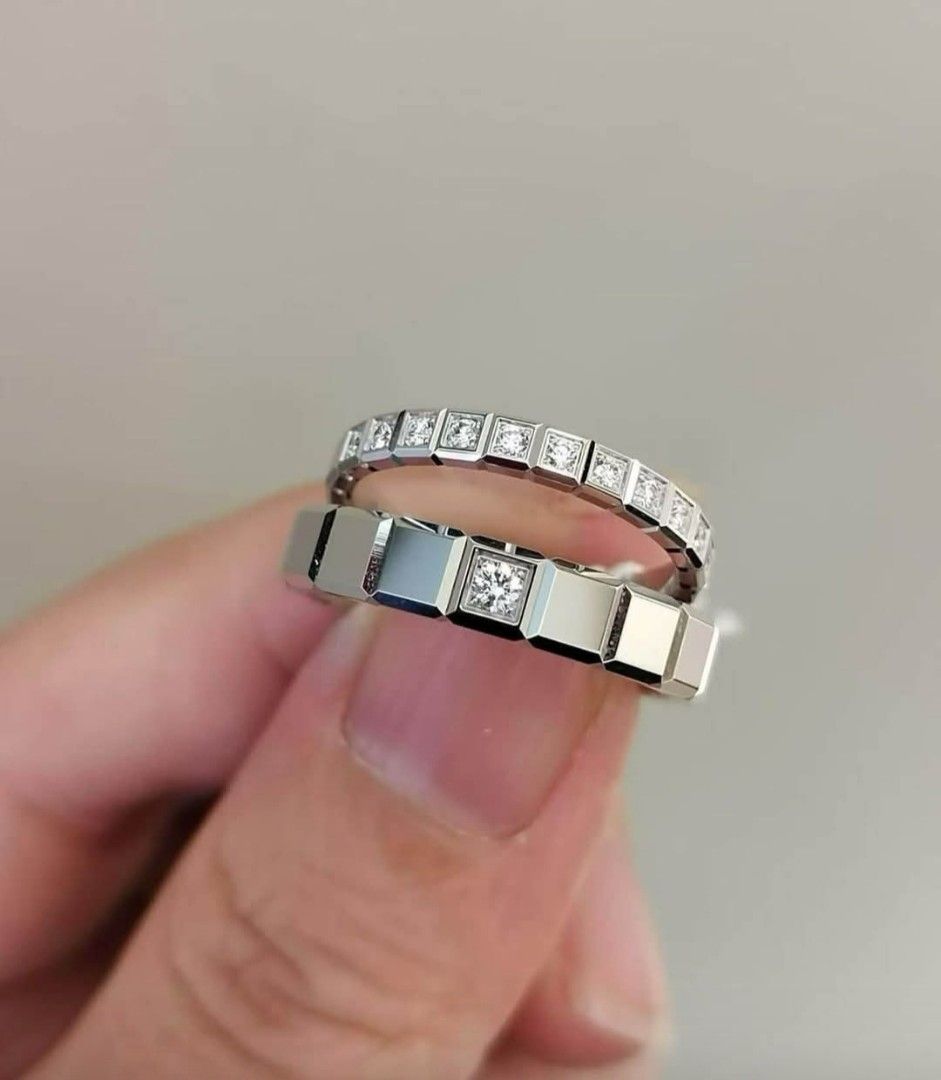 18karat diamond couple ring (Category: Rings) located in Malolos. Submitted by keenhorse_ef38ab (Listing ID 1465947654, Image 2). Description: 18karat gold Natural diamond VVS Clarity H color 7-10days arrival 50% downpayment PLS DM.FOR PRICE INQUIRIES.