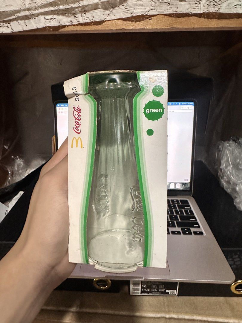 2013 coke bottle collectible green (Category: Vintage Collectibles) located in Marikina City. Submitted by joshzilla (Listing ID 1465791329, Image 1). Description: collectible coca cola bottle glass color green 500 pesos.