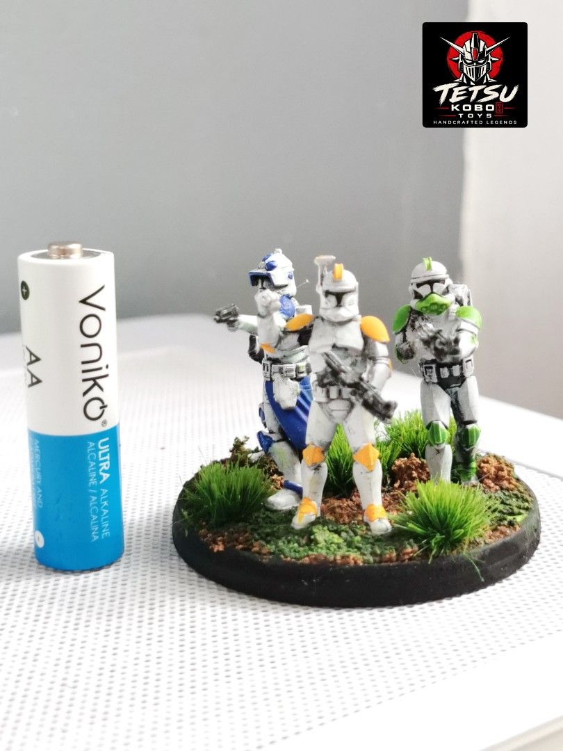 2 inches clone trooper officers (Category: Figurines & Statues) located in Paranaque City. Submitted by planet4k (Listing ID 1465761111, Image 2). Description: Hand painted Hand crafted base.