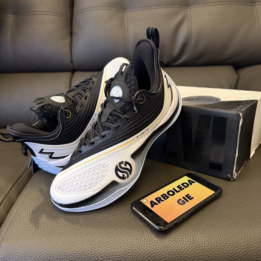 361 degrees AARON GORDON AG ZEN 6 (Category: Sneakers) located in Quezon City. Submitted by giearboleda (Listing ID 1465876184, Image 3). Description: 361 degrees AG ZEN 6 size: 8us mens 1,995php brandnew w box novaliches qc location.