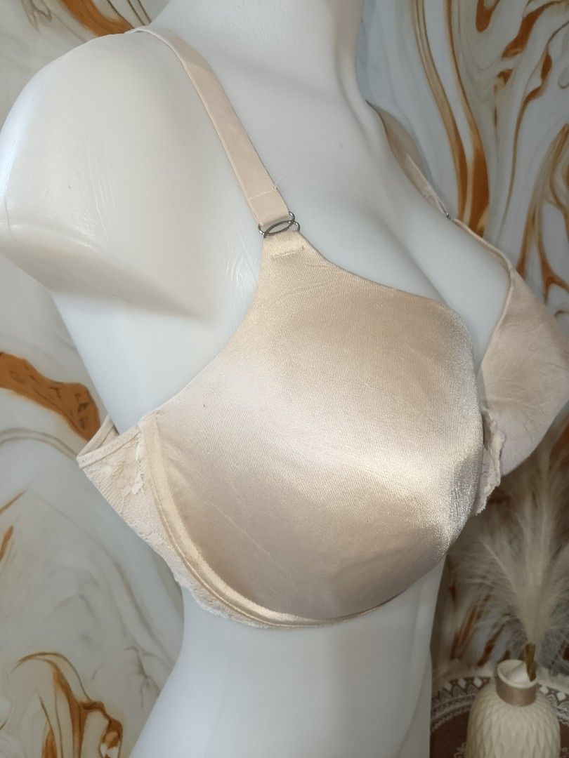 42d MAIDENFORM BRA FRONT CLOSURE CLASP WITH UNDERWIRE (Category: Undergarments & Loungewear) located in Manila. Submitted by truecrystal-1407 (Listing ID 1465868438, Image 2). Description: .
