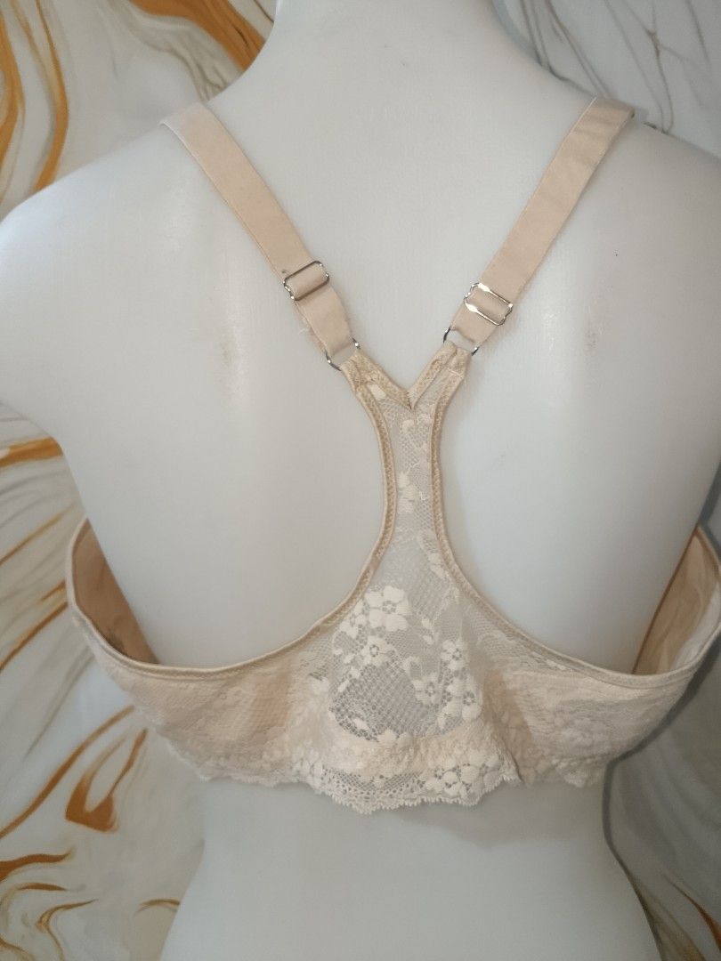 42d MAIDENFORM BRA FRONT CLOSURE CLASP WITH UNDERWIRE (Category: Undergarments & Loungewear) located in Manila. Submitted by truecrystal-1407 (Listing ID 1465868438, Image 3). Description: .